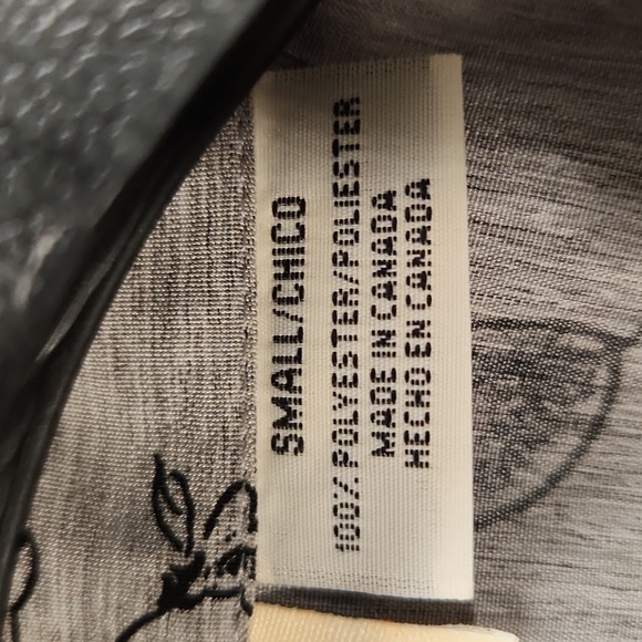 Women's Blouse - Picture 3 of 8